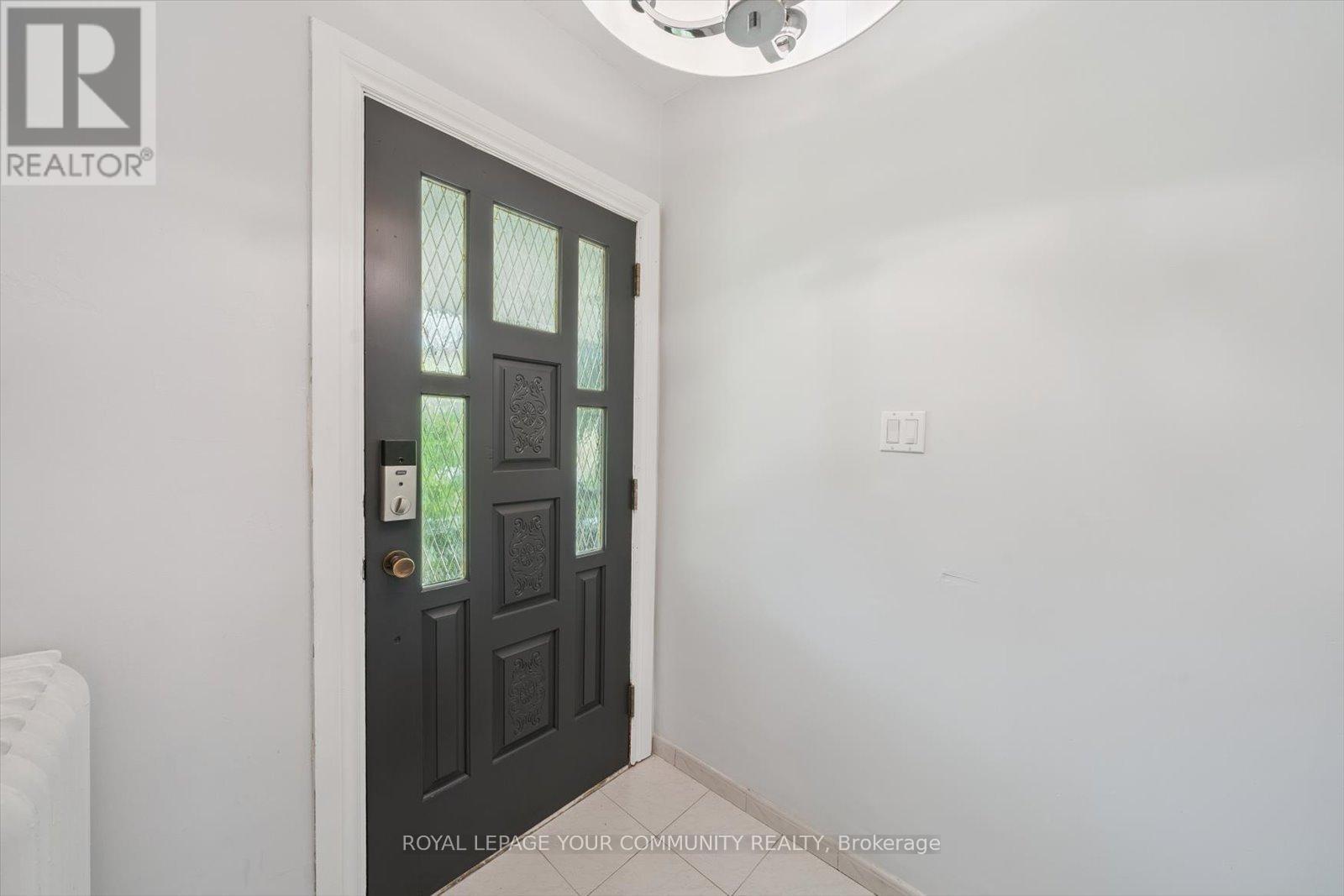Property at 218 BEATRICE STREET image 5