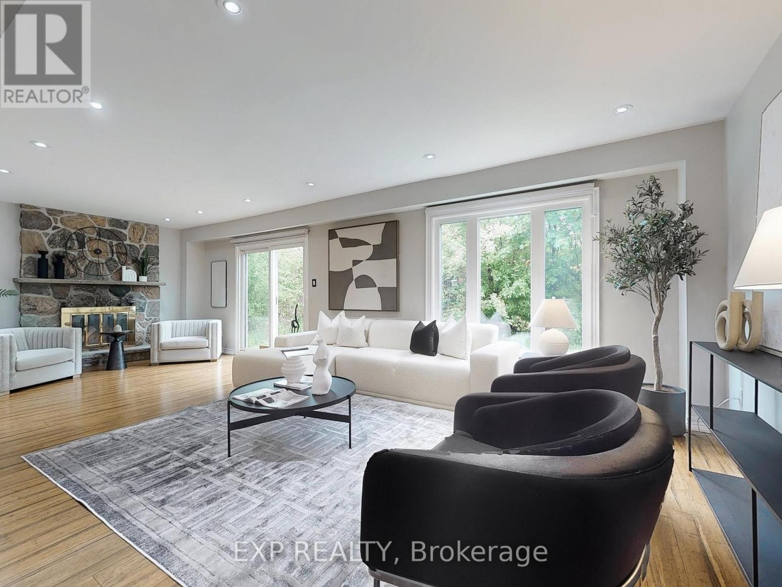 Property at 19 KENSCOTT ROAD image 3