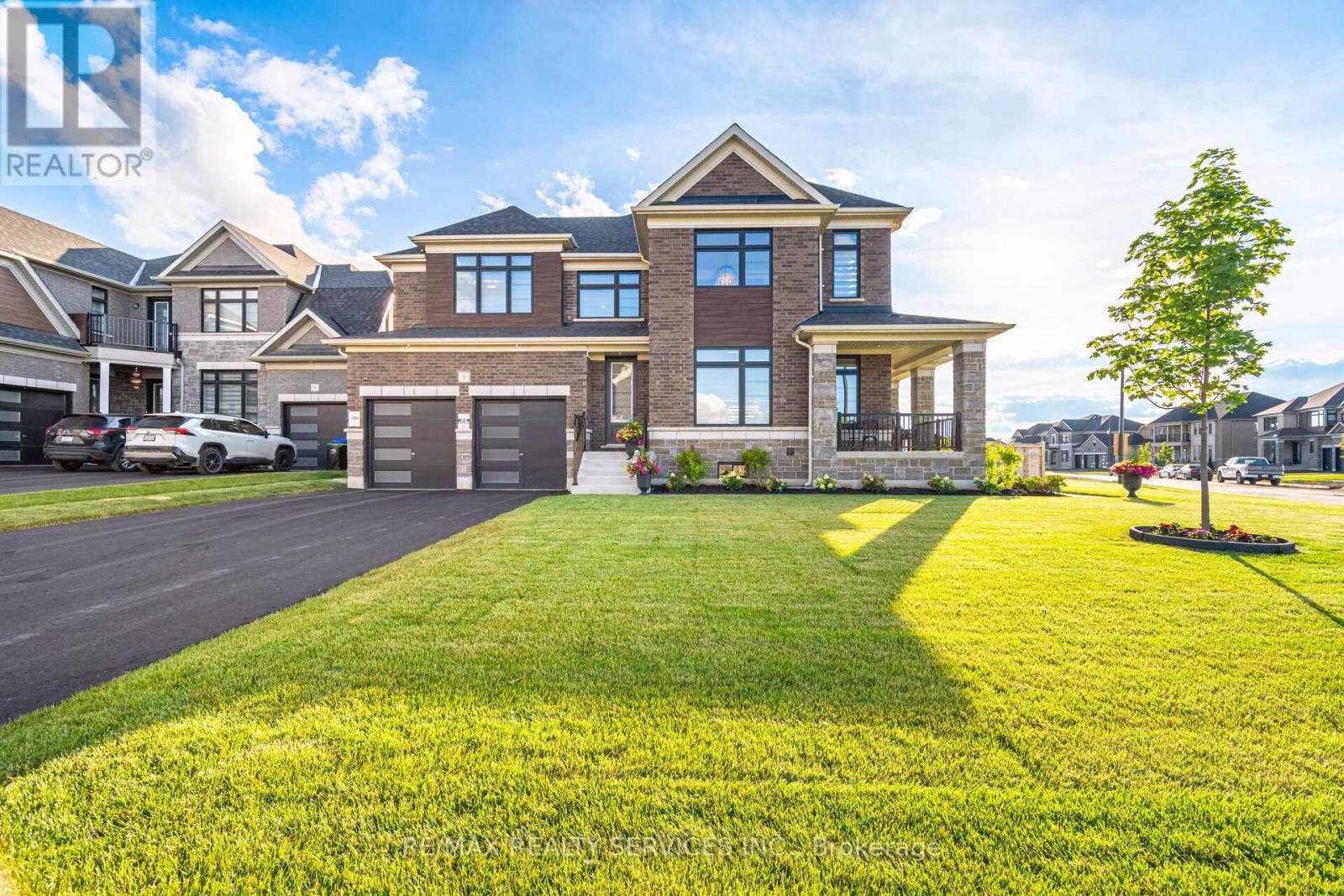 Property at 1 TWINLEAF CRESCENT image 1