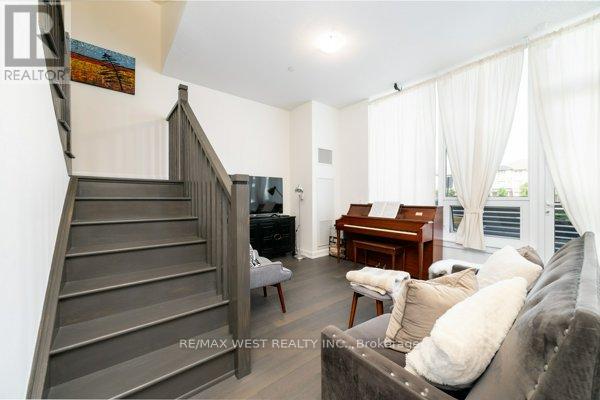 102 - 3220 William Coltson Avenue, Oakville (Jm Joshua Meadows), Ontario  L6H 7W6 - Photo 7 - W12274601