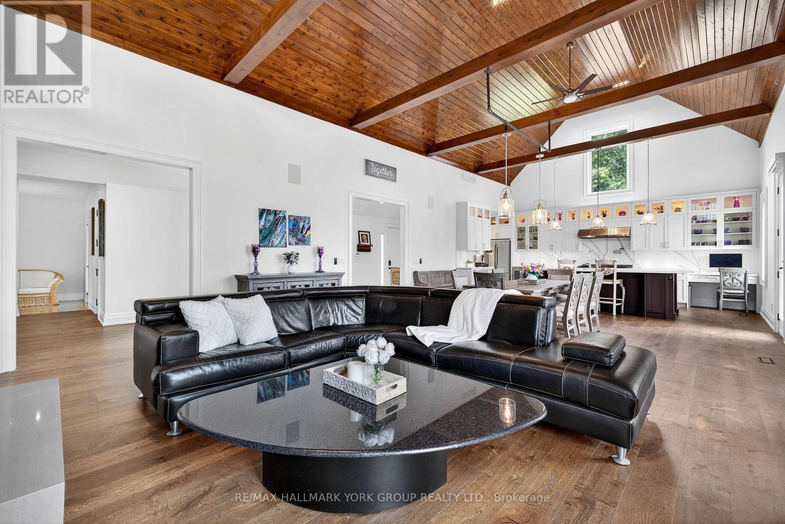 10 Grills Road, Kawartha Lakes (Mariposa), Ontario  K0M 2C0 - Photo 4 - X12274511