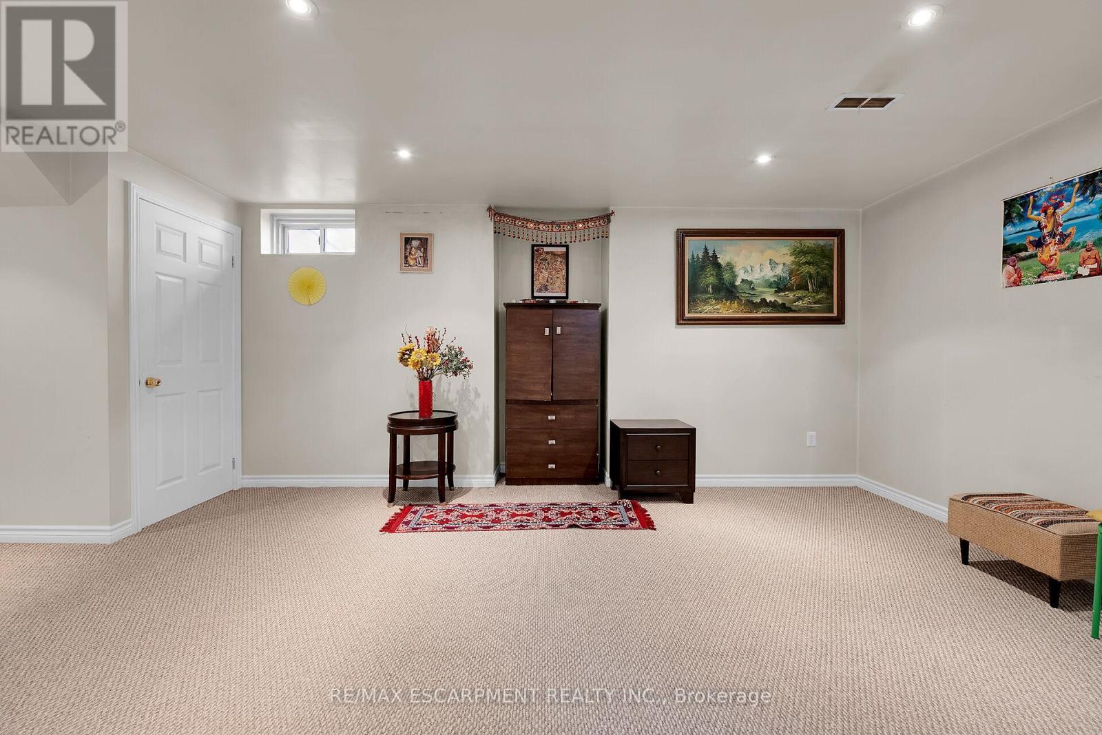 4 Spartan Court, Hamilton (Stoney Creek), Ontario  L8E 6A4 - Photo 44 - X12274580