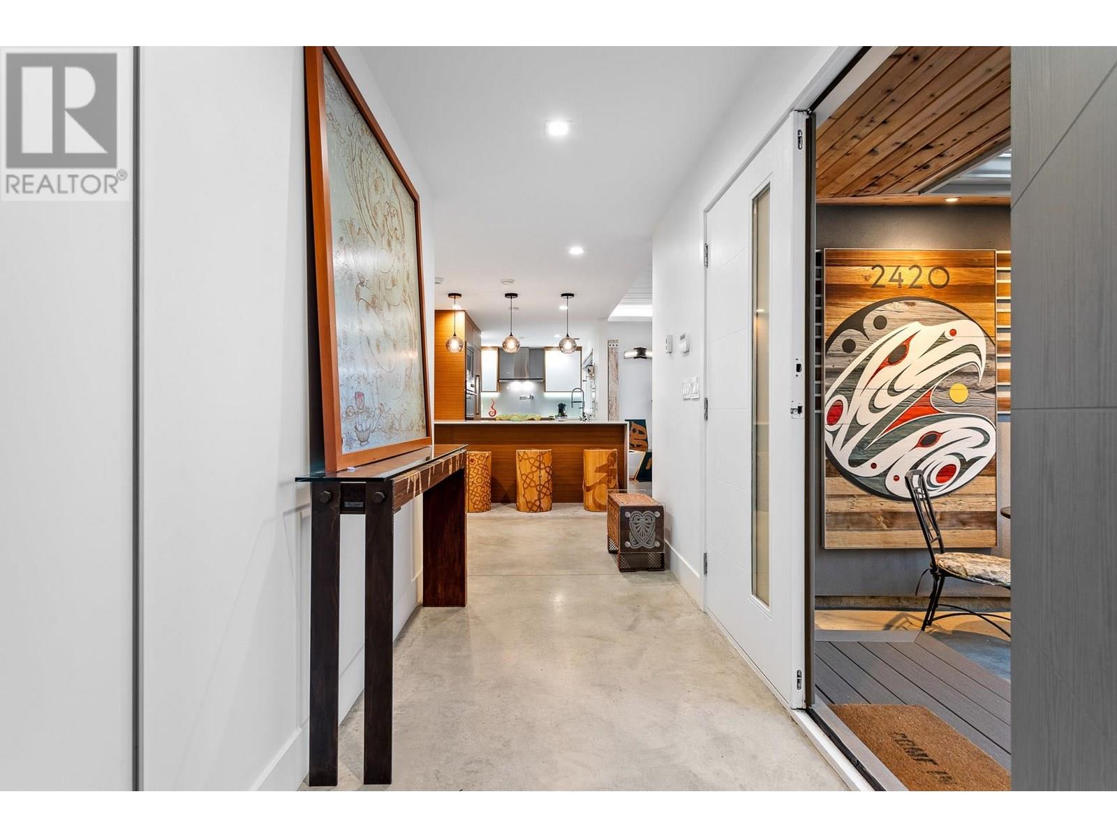 Property at 2420 EDGEMONT BOULEVARD image 4