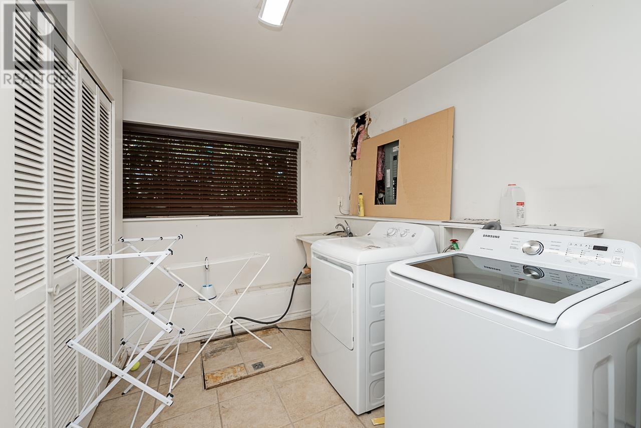 4151 Tytahun Crescent, Vancouver, British Columbia  V5N 3N1 - Photo 26 - R3025299