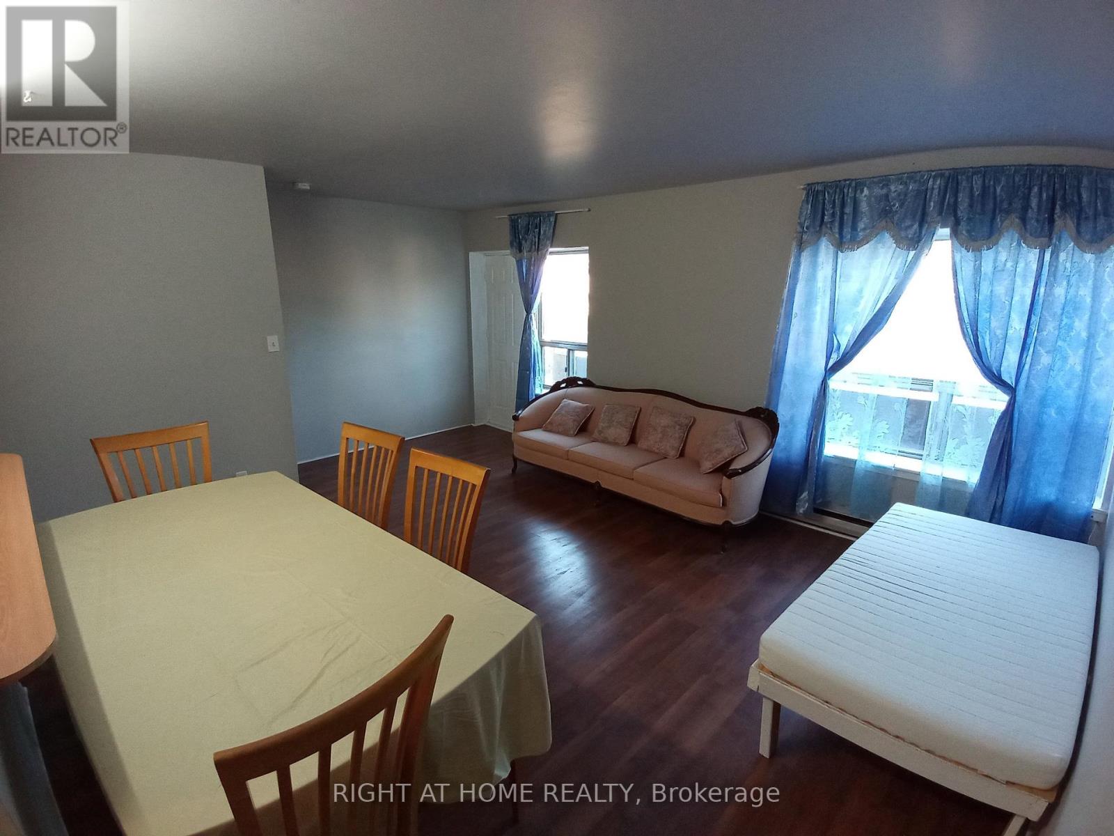 A - 428 Dawes Road, Toronto, Ontario  M4B 2E8 - Photo 3 - E12274690