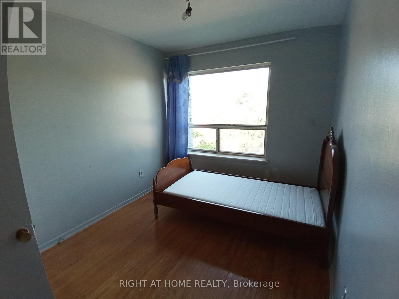 A - 428 Dawes Road, Toronto, Ontario  M4B 2E8 - Photo 7 - E12274690