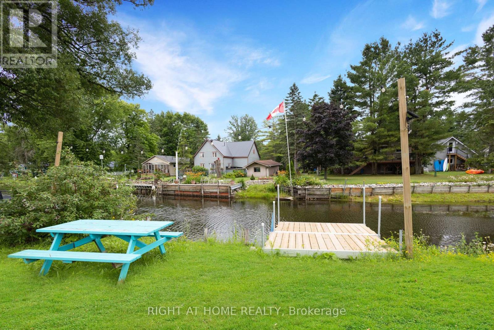 25 Playfair Drive, Tay (Waubaushene), Ontario  L0K 2C0 - Photo 14 - S12274685