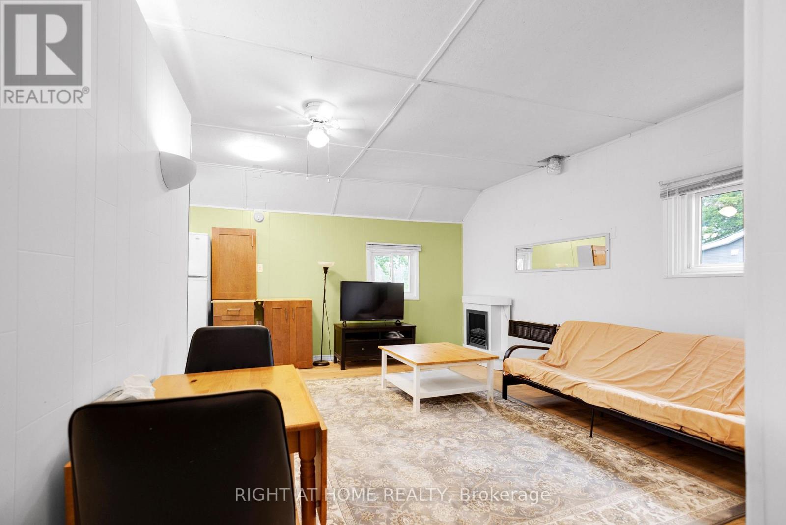 25 Playfair Drive, Tay (Waubaushene), Ontario  L0K 2C0 - Photo 17 - S12274685