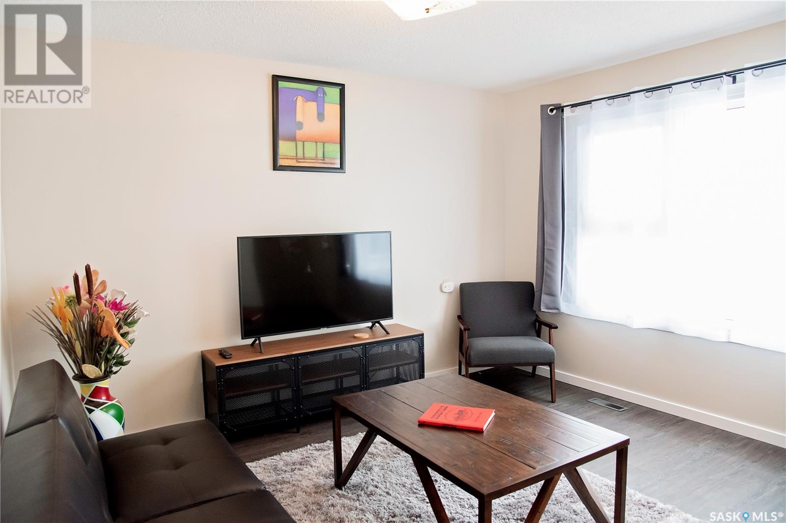 113-115 2nd Avenue Ne, Hodgeville, Saskatchewan  S0H 2B0 - Photo 6 - SK011928