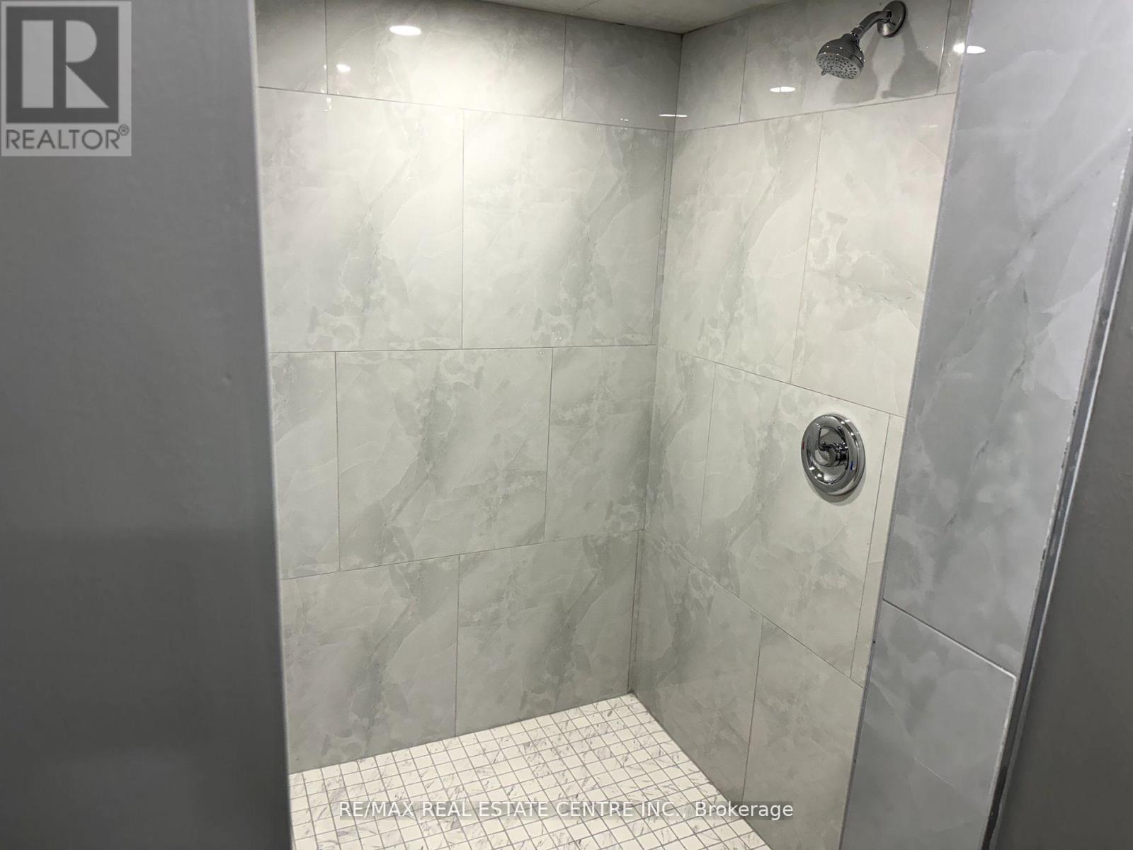 45 Leeming (Bsmt) Street W, Hamilton, Ontario  L8L 5T4 - Photo 8 - X12245776