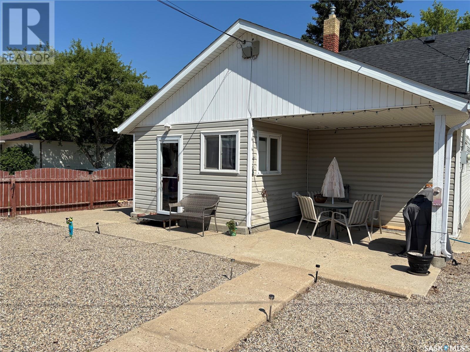 Property at 37 Coteau STREET W image 3