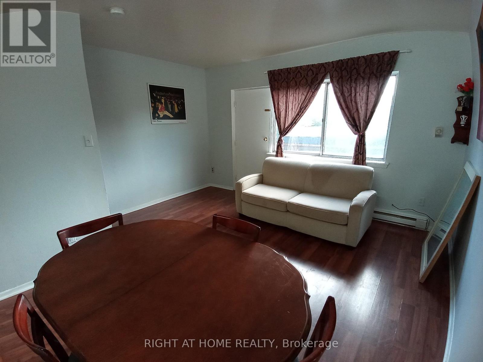 D - 428 Dawes Road, Toronto, Ontario  M4B 2E8 - Photo 3 - E12274704
