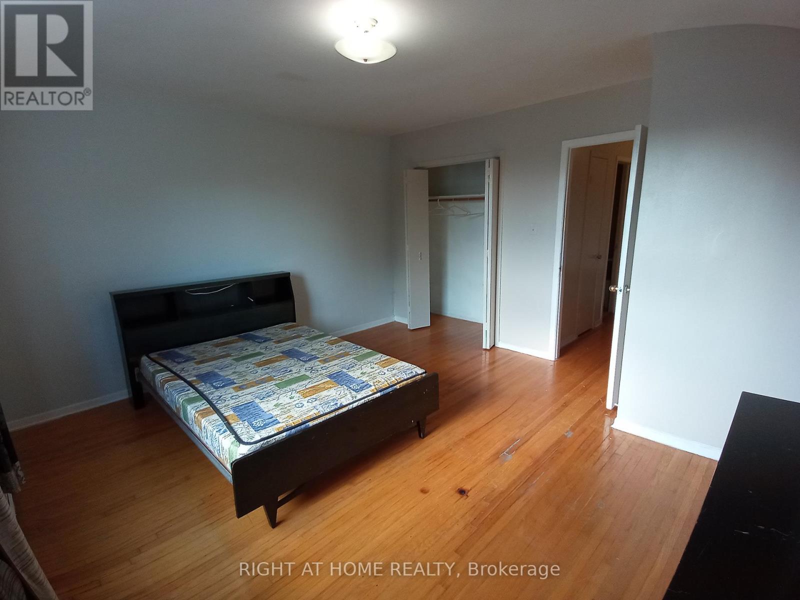 D - 428 Dawes Road, Toronto, Ontario  M4B 2E8 - Photo 4 - E12274704