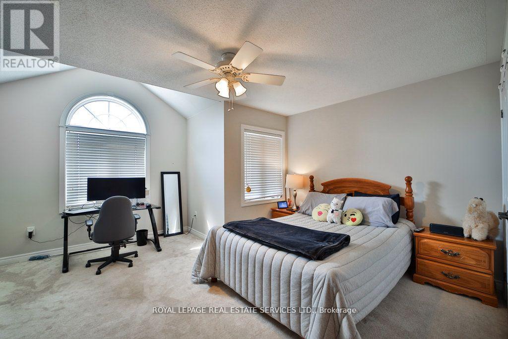 44 Game Creek Crescent, Brampton (Northwest Sandalwood Parkway), Ontario  L7A 0K3 - Photo 12 - W12274708