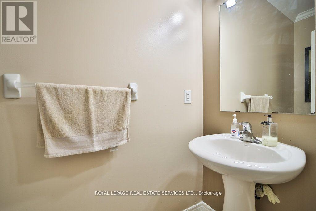 44 Game Creek Crescent, Brampton (Northwest Sandalwood Parkway), Ontario  L7A 0K3 - Photo 21 - W12274708