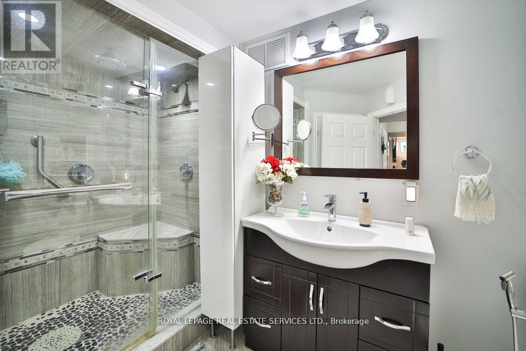44 Game Creek Crescent, Brampton (Northwest Sandalwood Parkway), Ontario  L7A 0K3 - Photo 22 - W12274708
