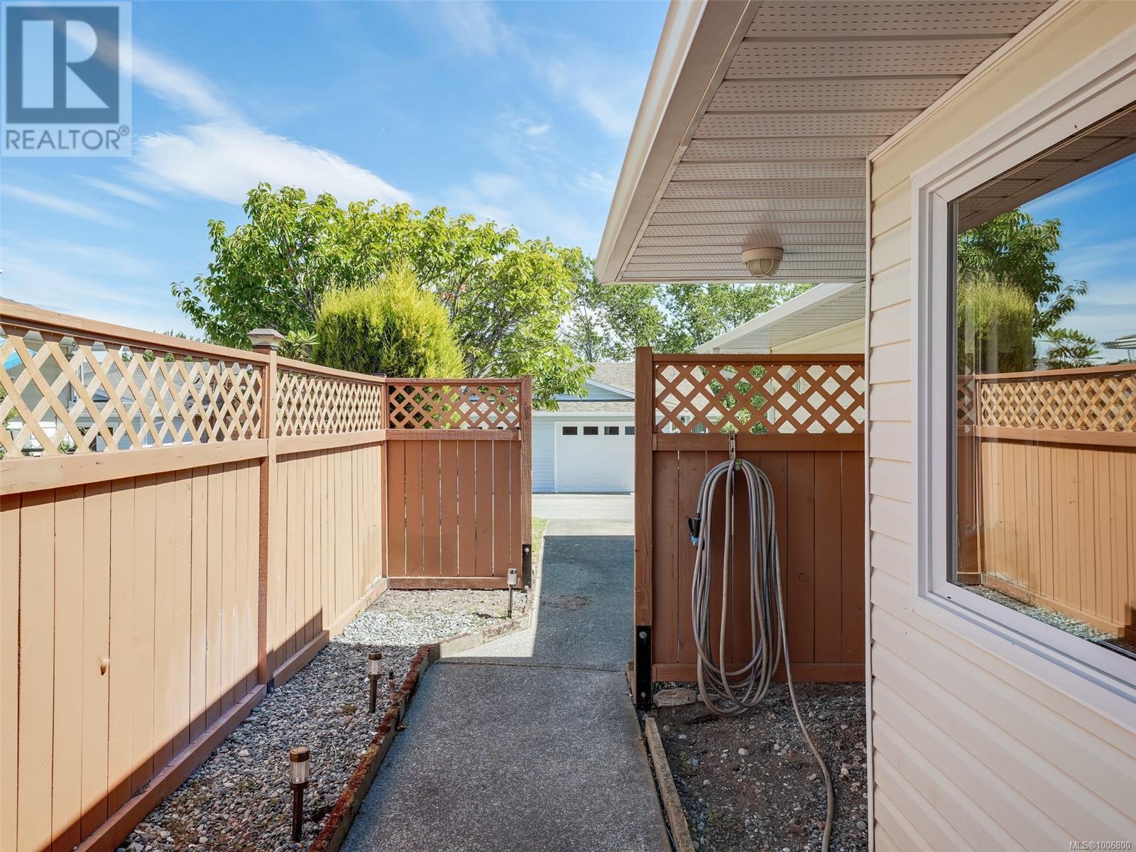 Property at 19 4125 Interurban Rd image 2