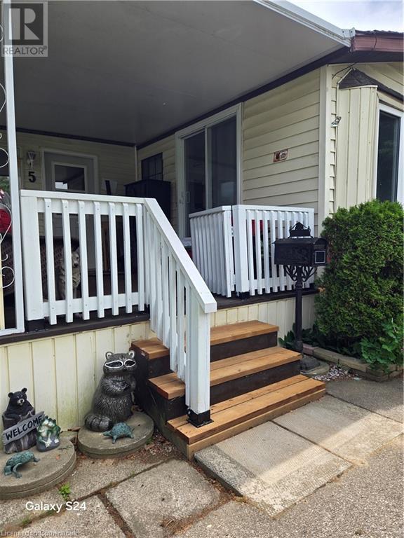 2490 Governors Road Unit# 5 Pondview, Ancaster, Ontario  N0E 1A0 - Photo 3 - 40747788