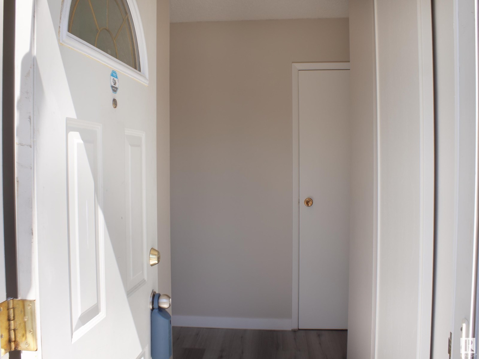Property at 1937 73 ST NW image 2