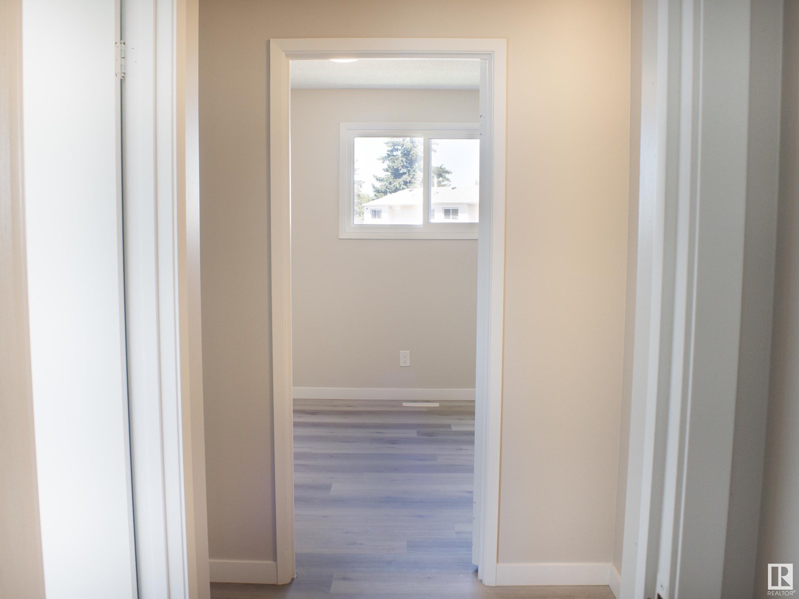 1937 73 St Nw, Edmonton, Alberta  T6K 2B6 - Photo 21 - E4446830
