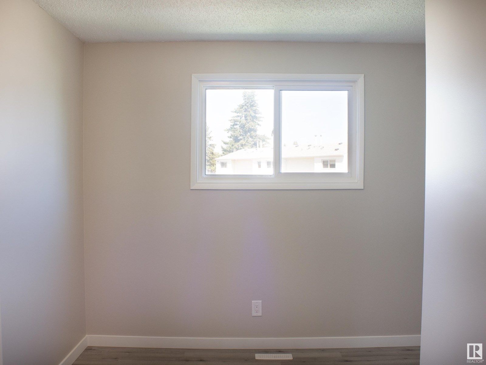 1937 73 St Nw, Edmonton, Alberta  T6K 2B6 - Photo 32 - E4446830