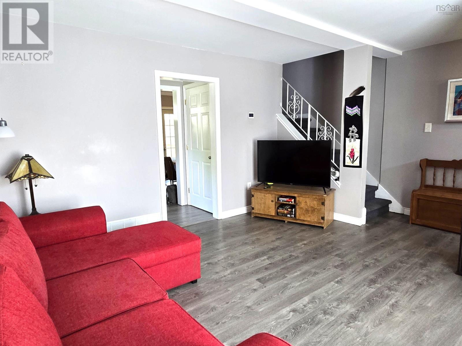 Property at 17 Afton Court image 5