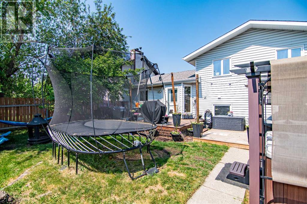 Property at 35 Eldridge Crescent image 5
