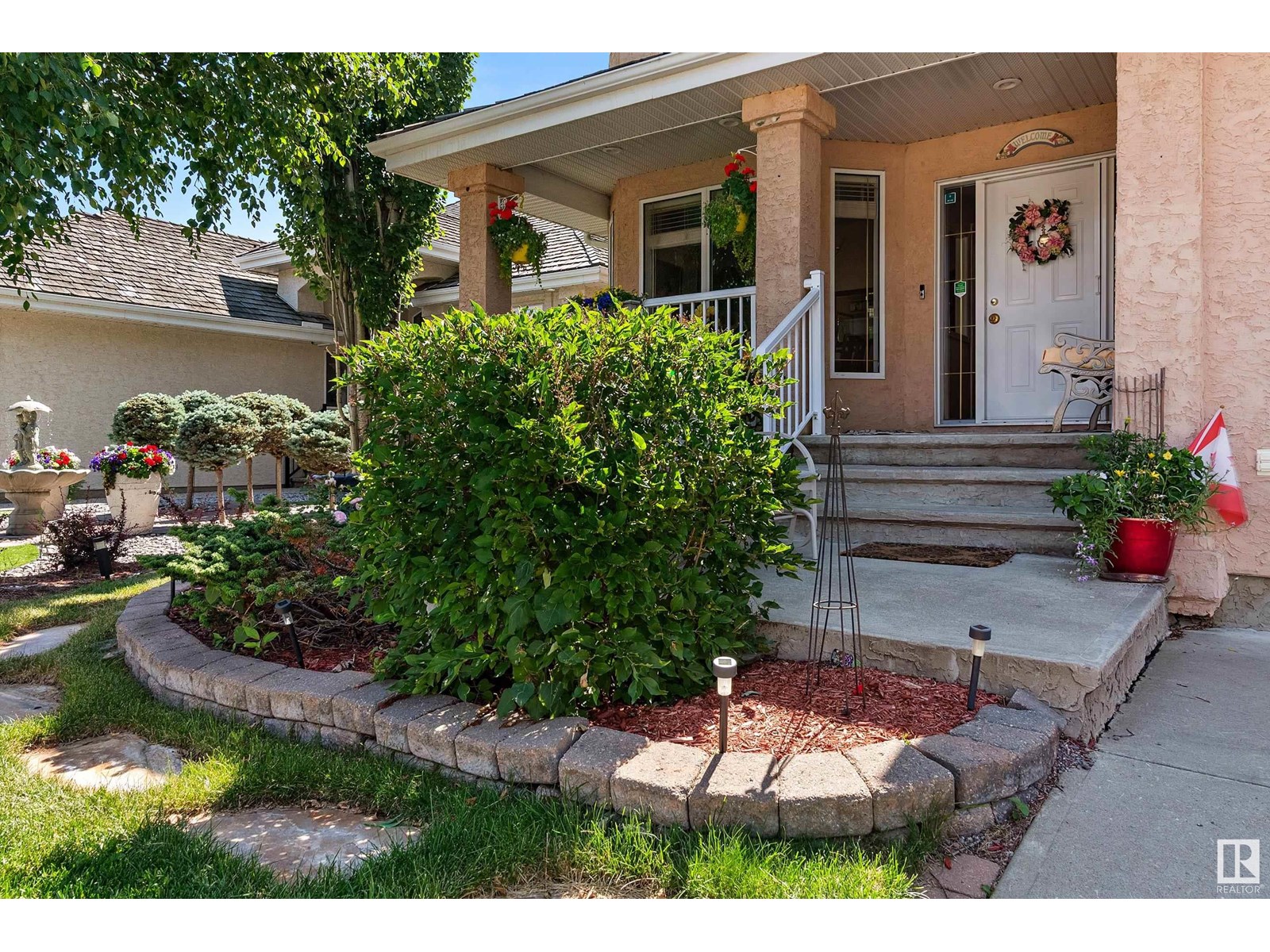 Property at 617 DALHOUSIE CR NW image 5