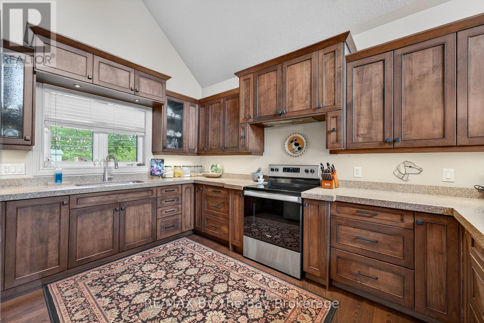 19 Oak Lea Boulevard, Wasaga Beach, Ontario  L9Z 2V1 - Photo 11 - S12274787
