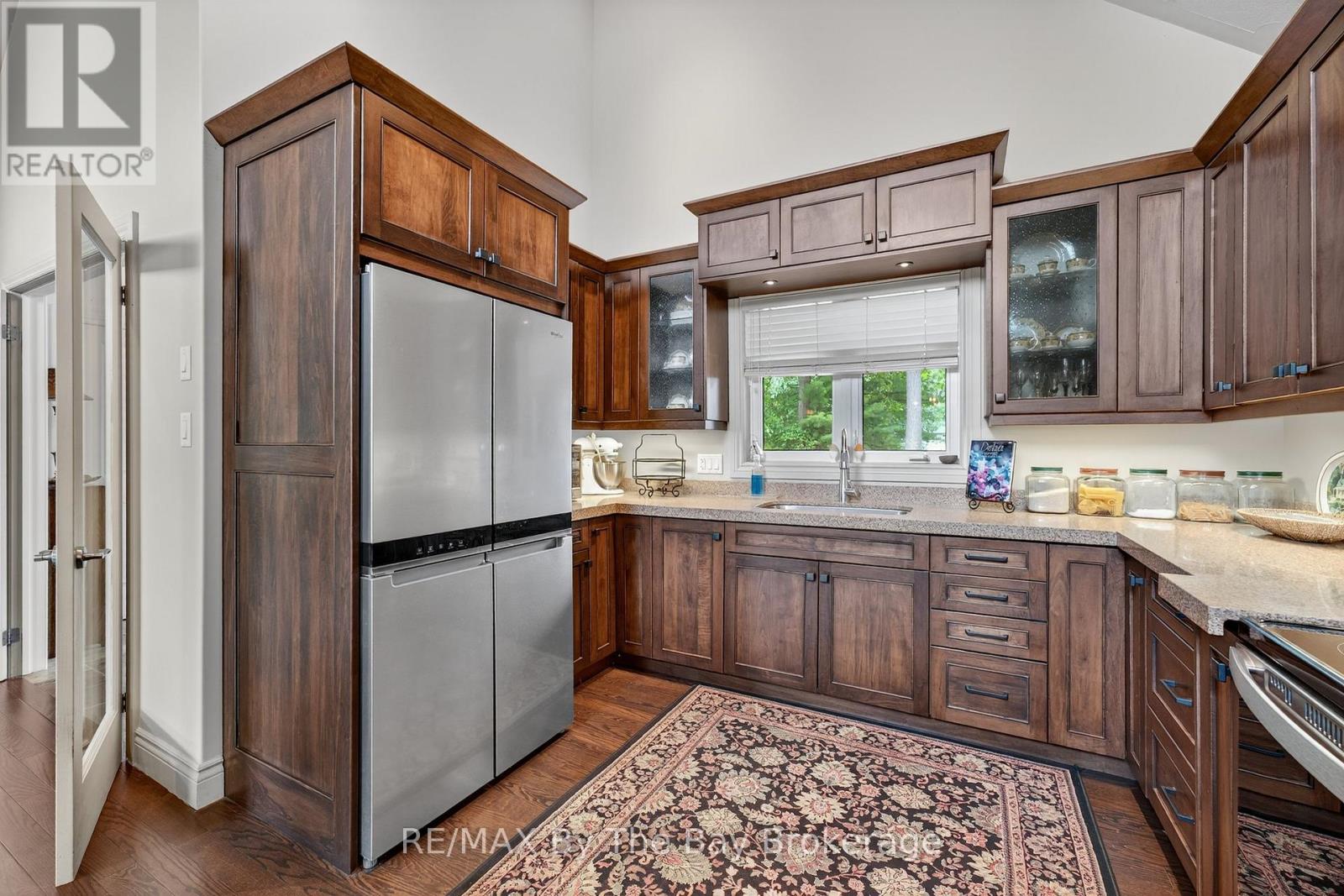 19 Oak Lea Boulevard, Wasaga Beach, Ontario  L9Z 2V1 - Photo 12 - S12274787