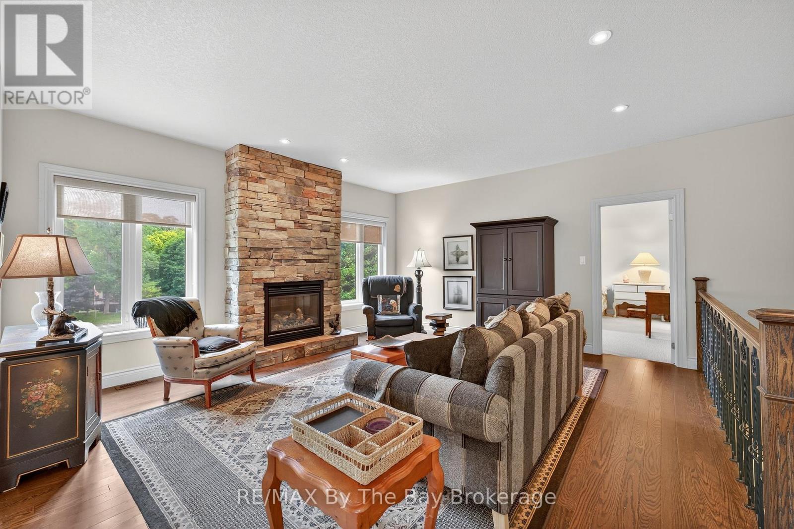 19 Oak Lea Boulevard, Wasaga Beach, Ontario  L9Z 2V1 - Photo 16 - S12274787