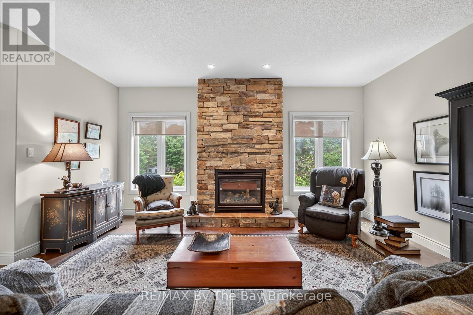 19 Oak Lea Boulevard, Wasaga Beach, Ontario  L9Z 2V1 - Photo 18 - S12274787