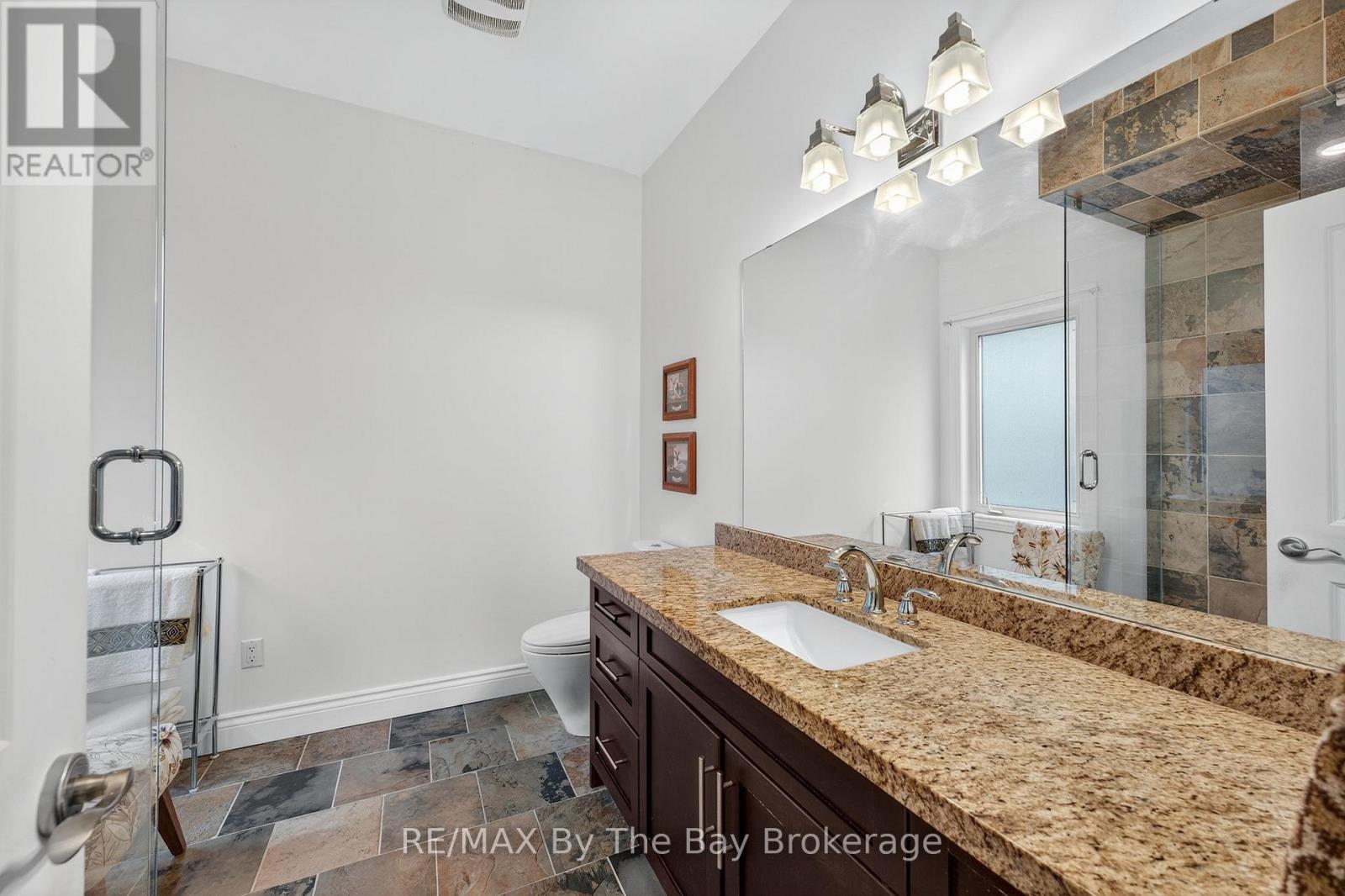 19 Oak Lea Boulevard, Wasaga Beach, Ontario  L9Z 2V1 - Photo 24 - S12274787