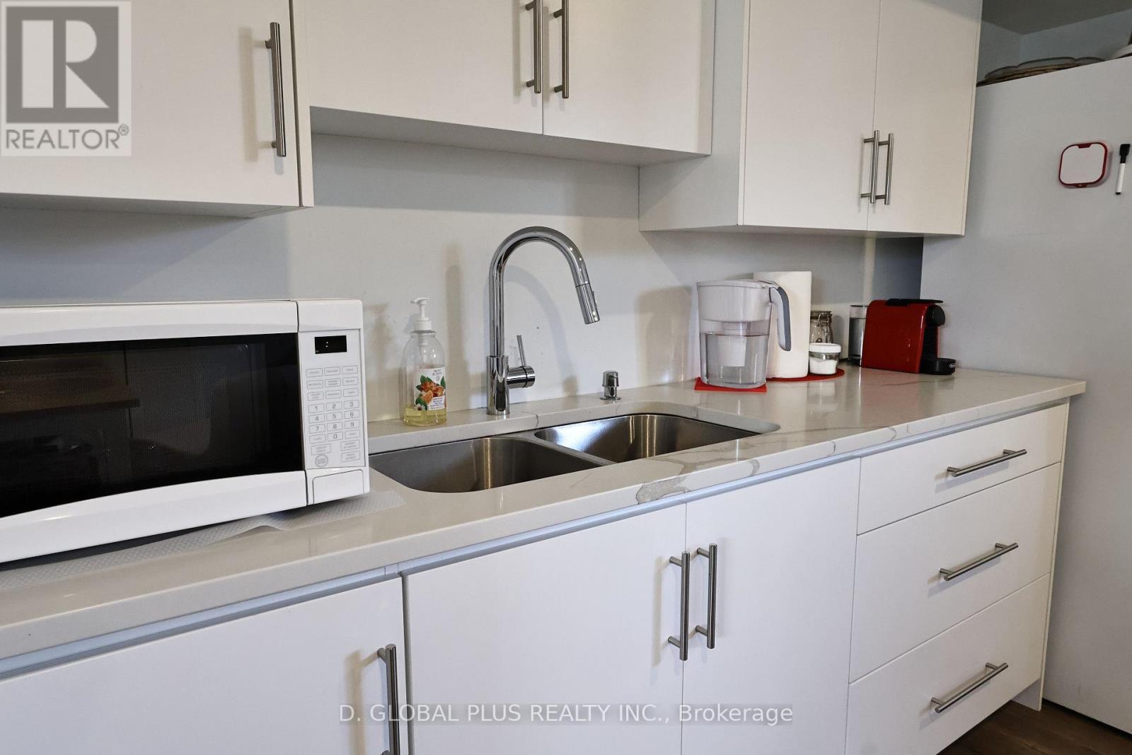 90 Cameron Crescent, Cornwall, Ontario  K6K 0B7 - Photo 25 - X12153051