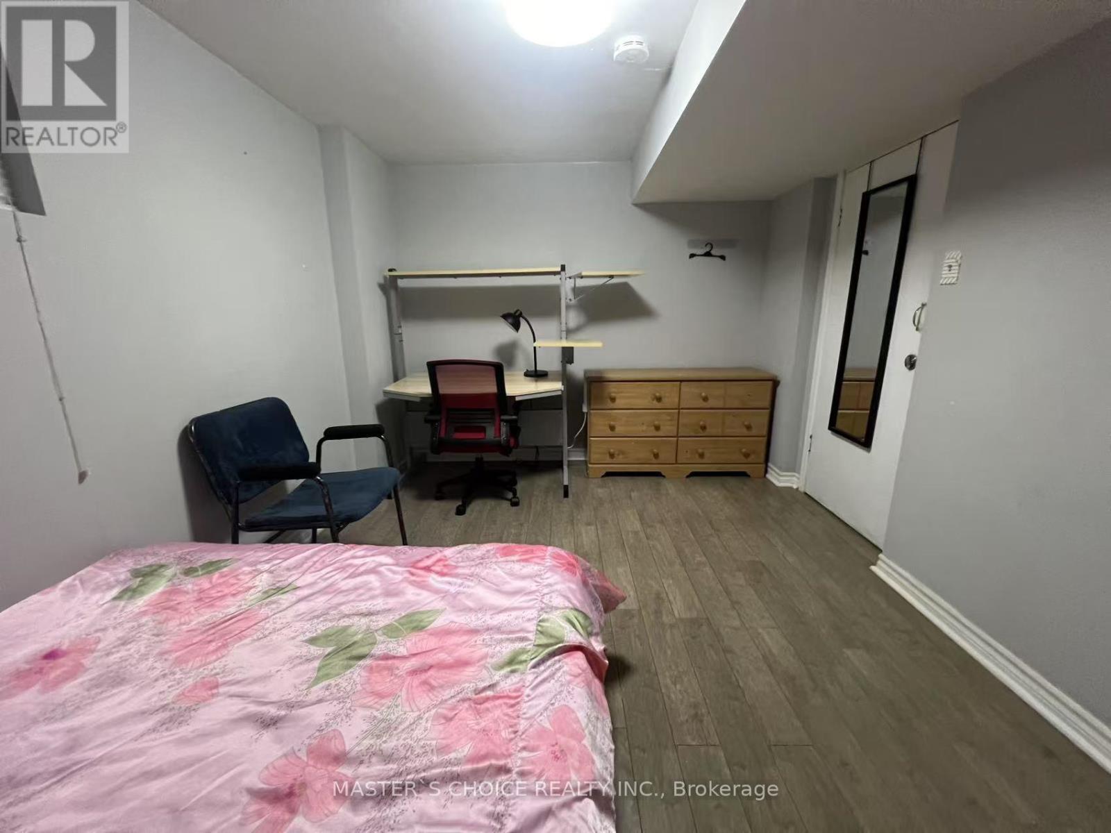 Bsmt - 16 Farmington Crescent W, Toronto, Ontario  M1S 1G1 - Photo 7 - E12274790
