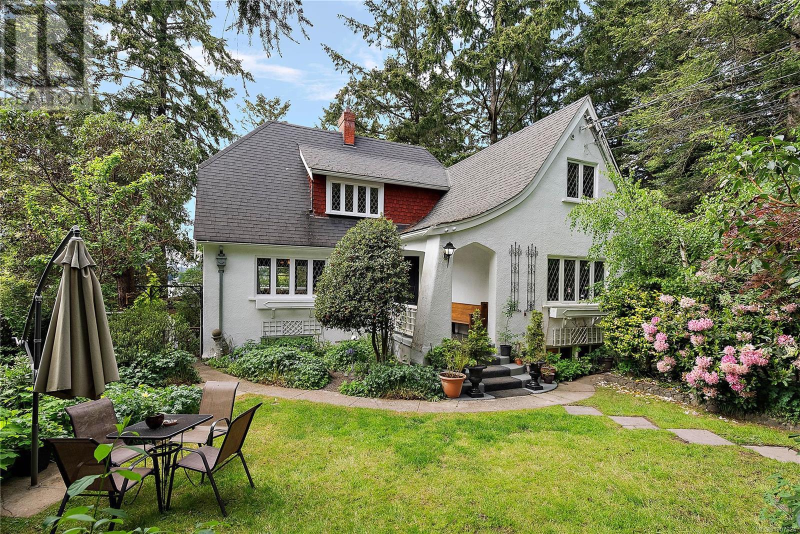 Property at 3062 Admirals Rd image 1