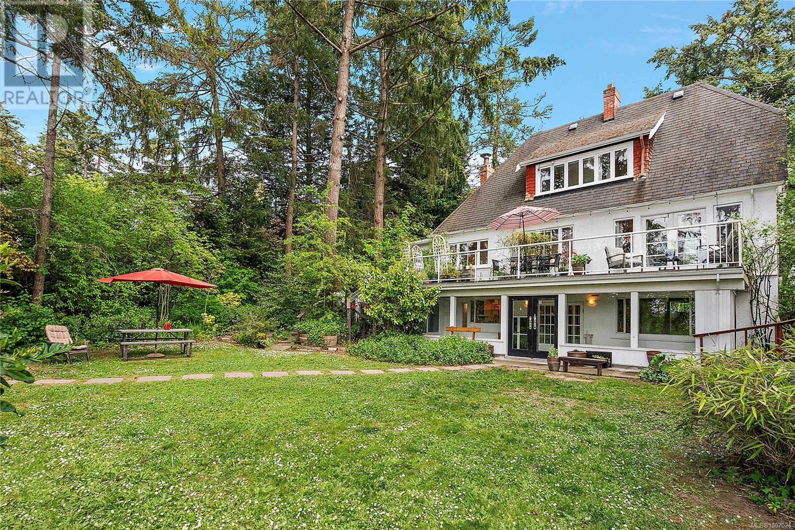 Property at 3062 Admirals Rd image 2