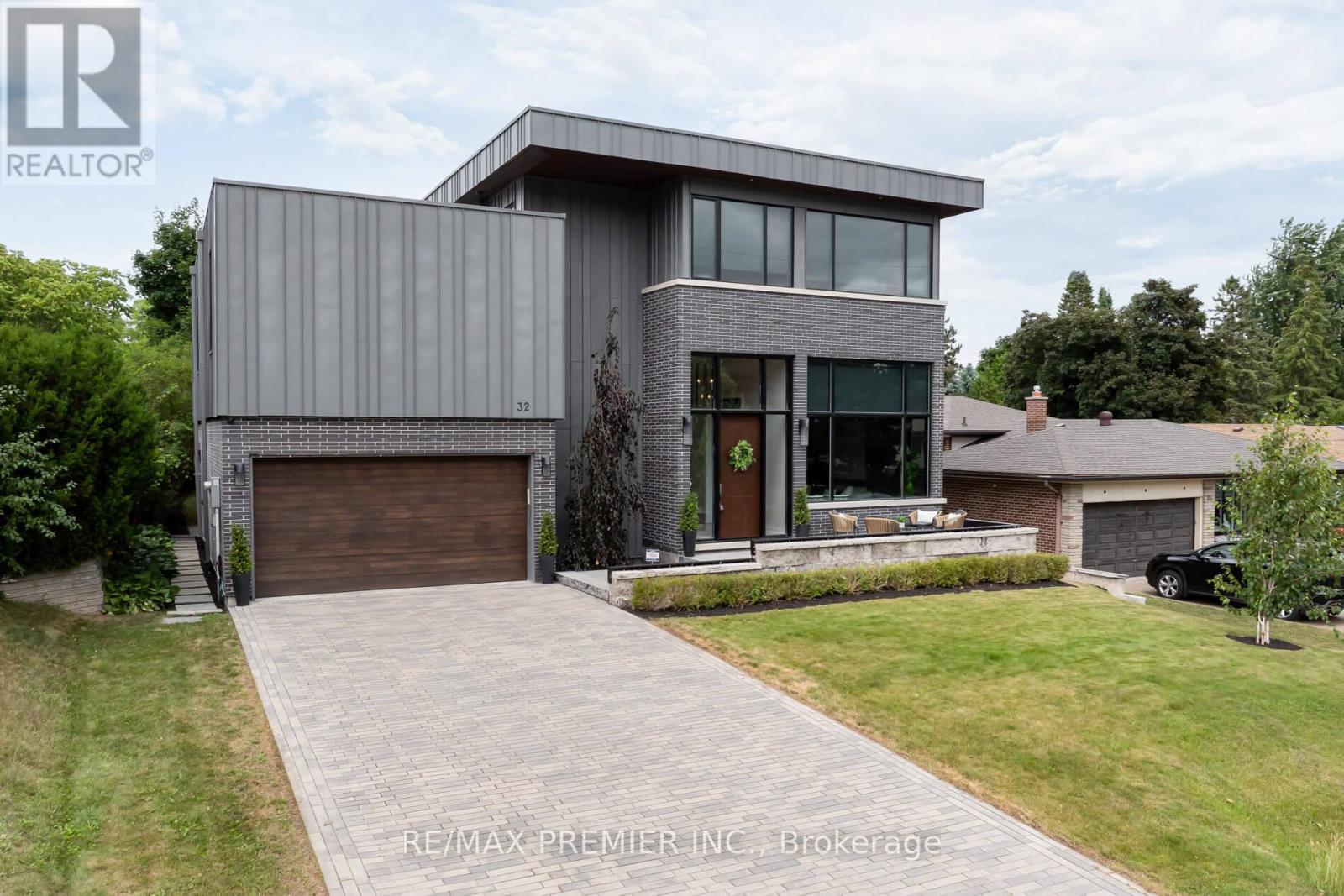 Property at 32 SEVILLA BOULEVARD image 1