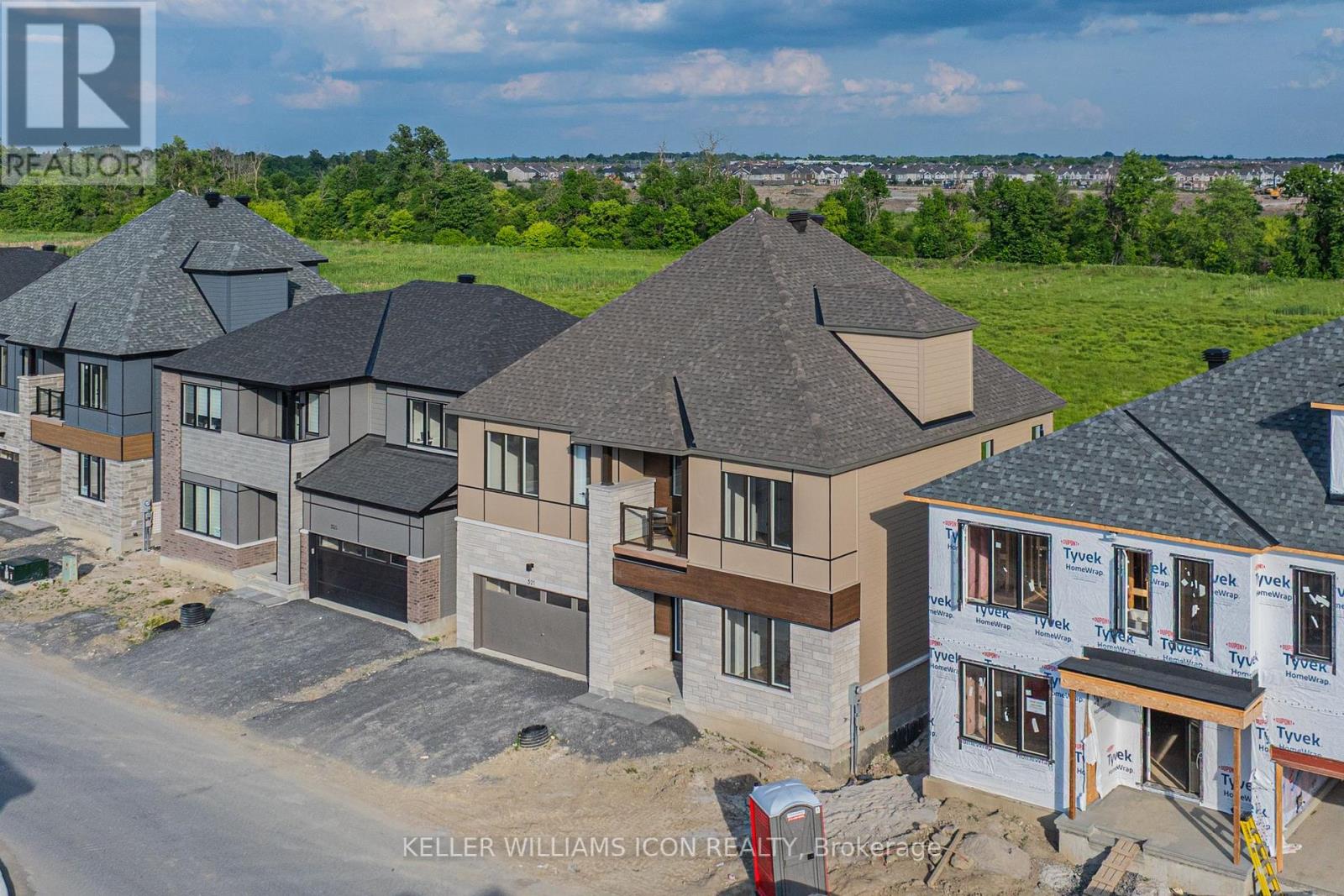 Property at 521 ELATION HEIGHTS image 2