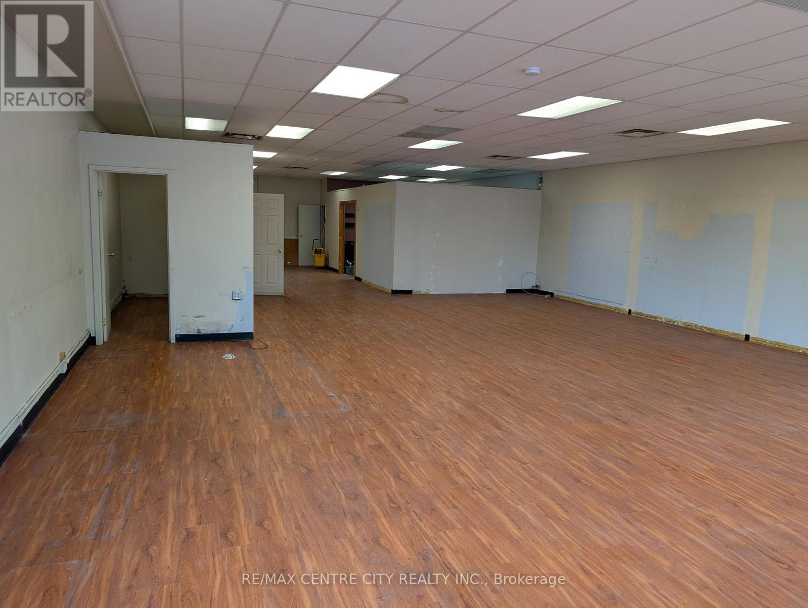 45 Oxford Street W, London North, Ontario  N5X 0M8 - Photo 2 - X12274850
