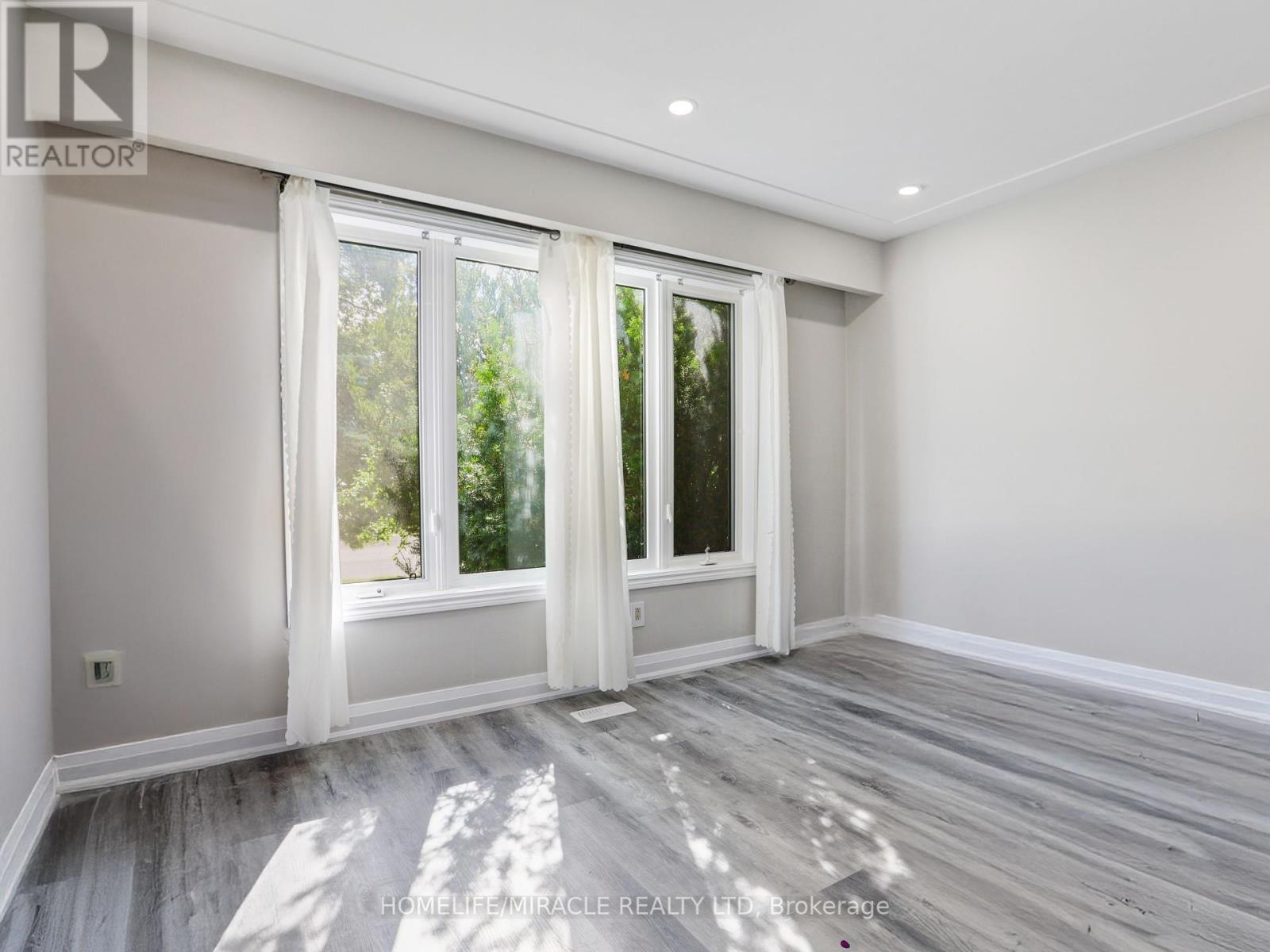 7 Cardill Crescent, Waterloo, Ontario  N2L 3Y7 - Photo 11 - X12274796