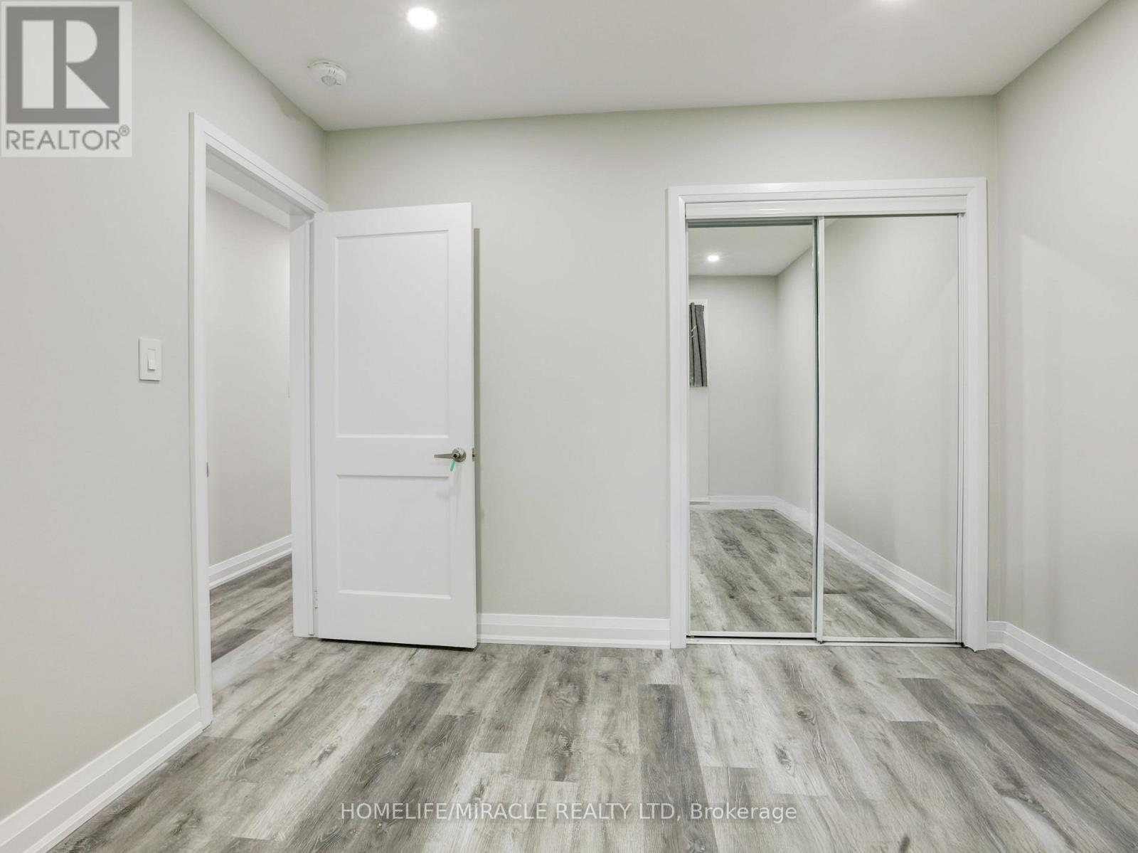7 Cardill Crescent, Waterloo, Ontario  N2L 3Y7 - Photo 18 - X12274796