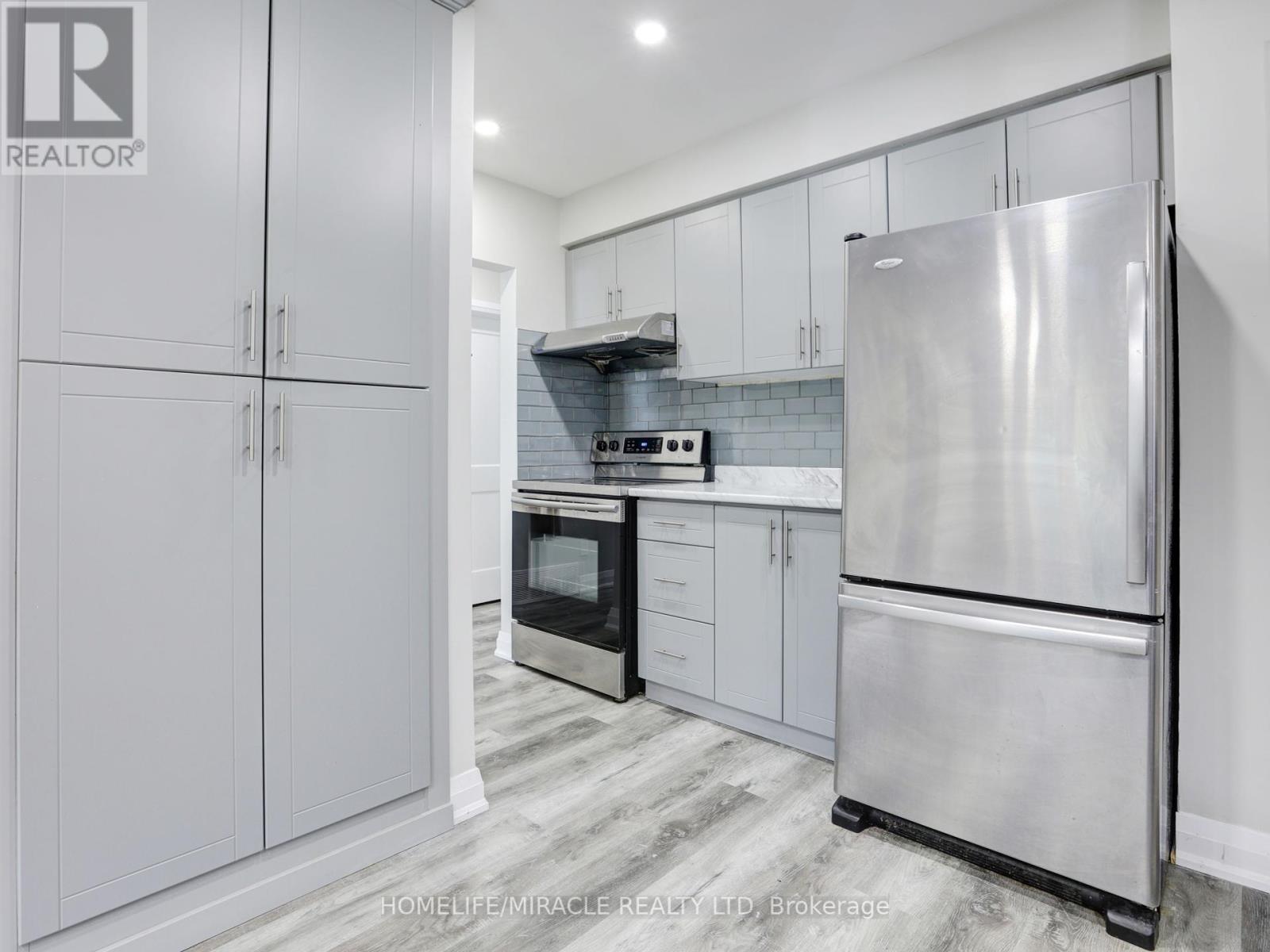 7 Cardill Crescent, Waterloo, Ontario  N2L 3Y7 - Photo 7 - X12274796