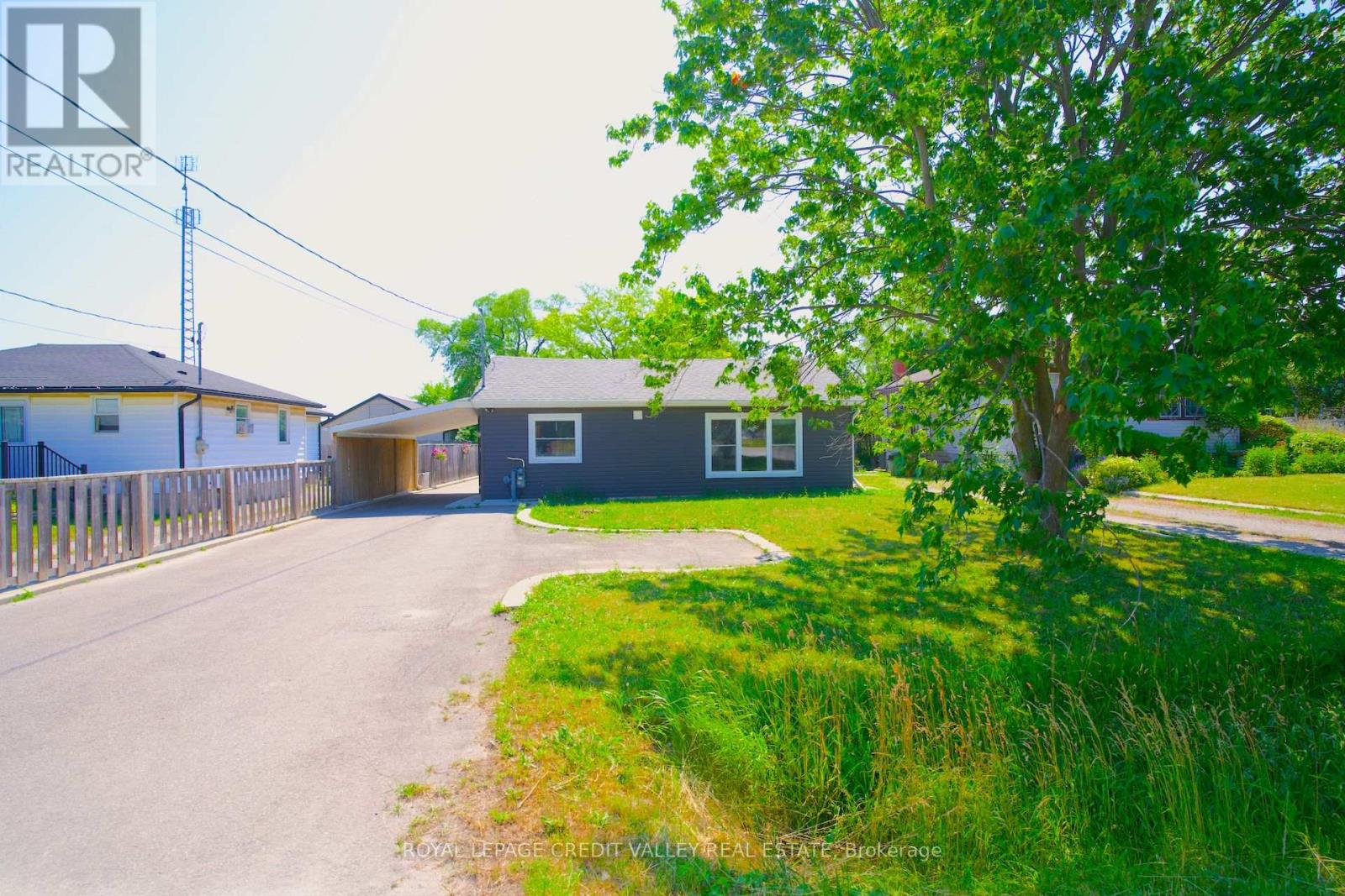 Property at 28 SUNNYHURST AVENUE image 1