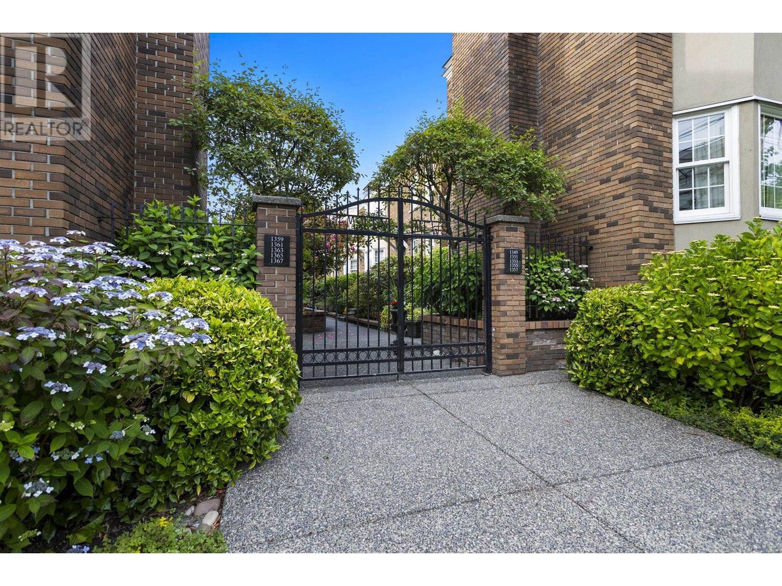 1365 W 7th Avenue, Vancouver, British Columbia  V6H 1B8 - Photo 2 - R3025390