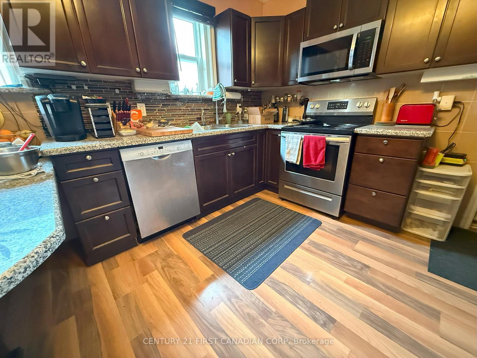 84 Port Street, Brantford, Ontario  N3S 1Y7 - Photo 11 - X12256978