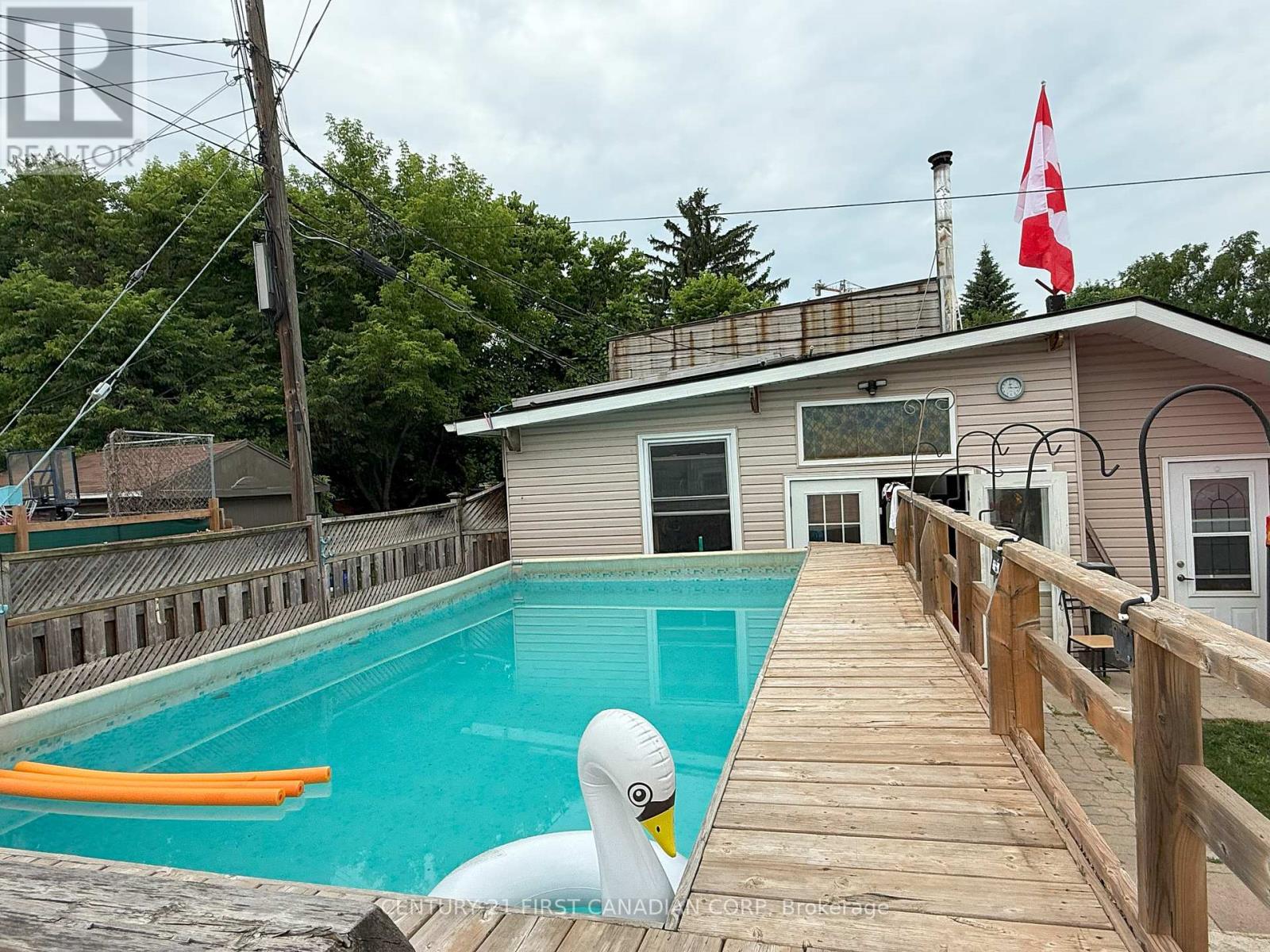 84 Port Street, Brantford, Ontario  N3S 1Y7 - Photo 25 - X12256978