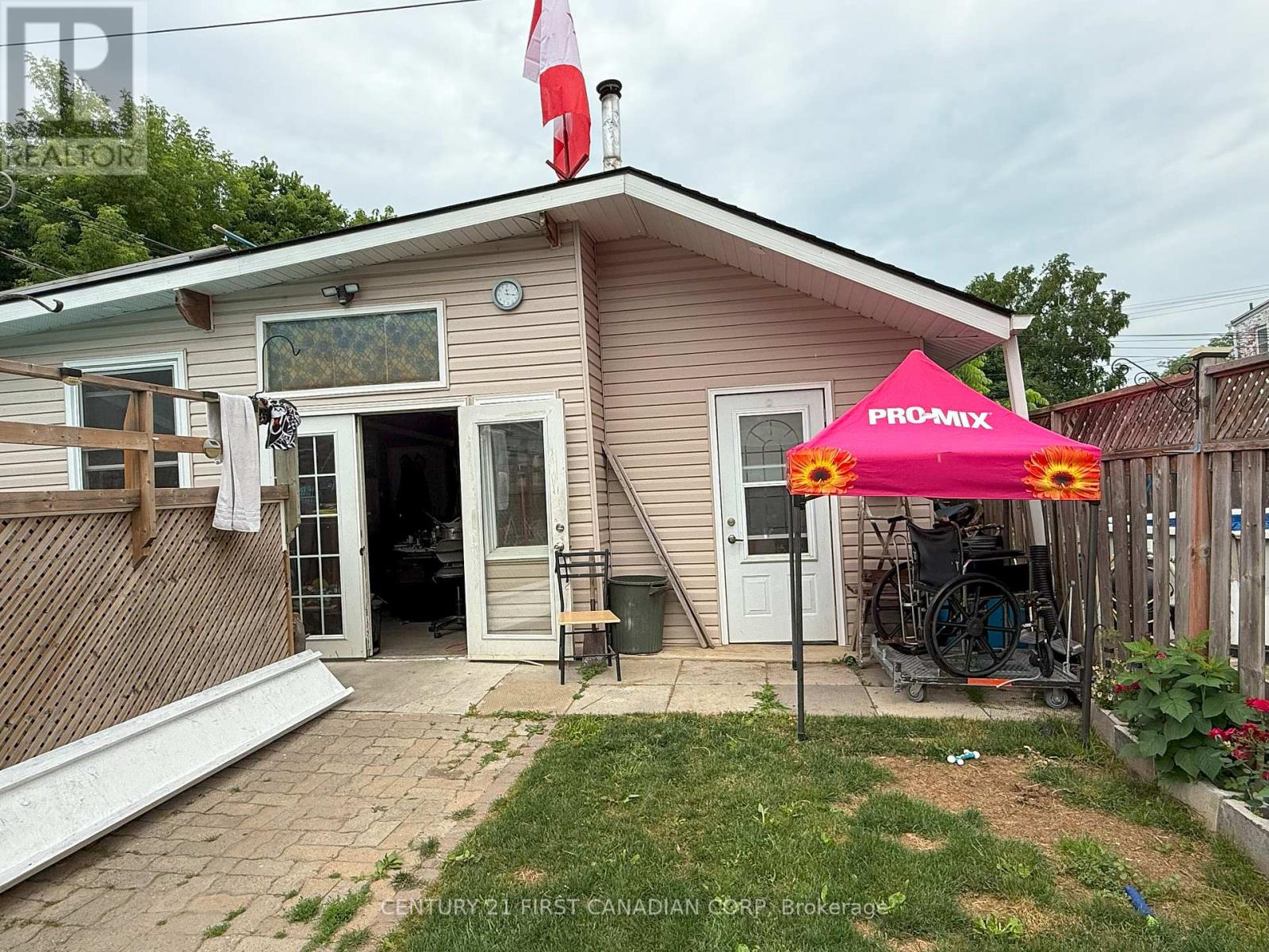84 Port Street, Brantford, Ontario  N3S 1Y7 - Photo 26 - X12256978