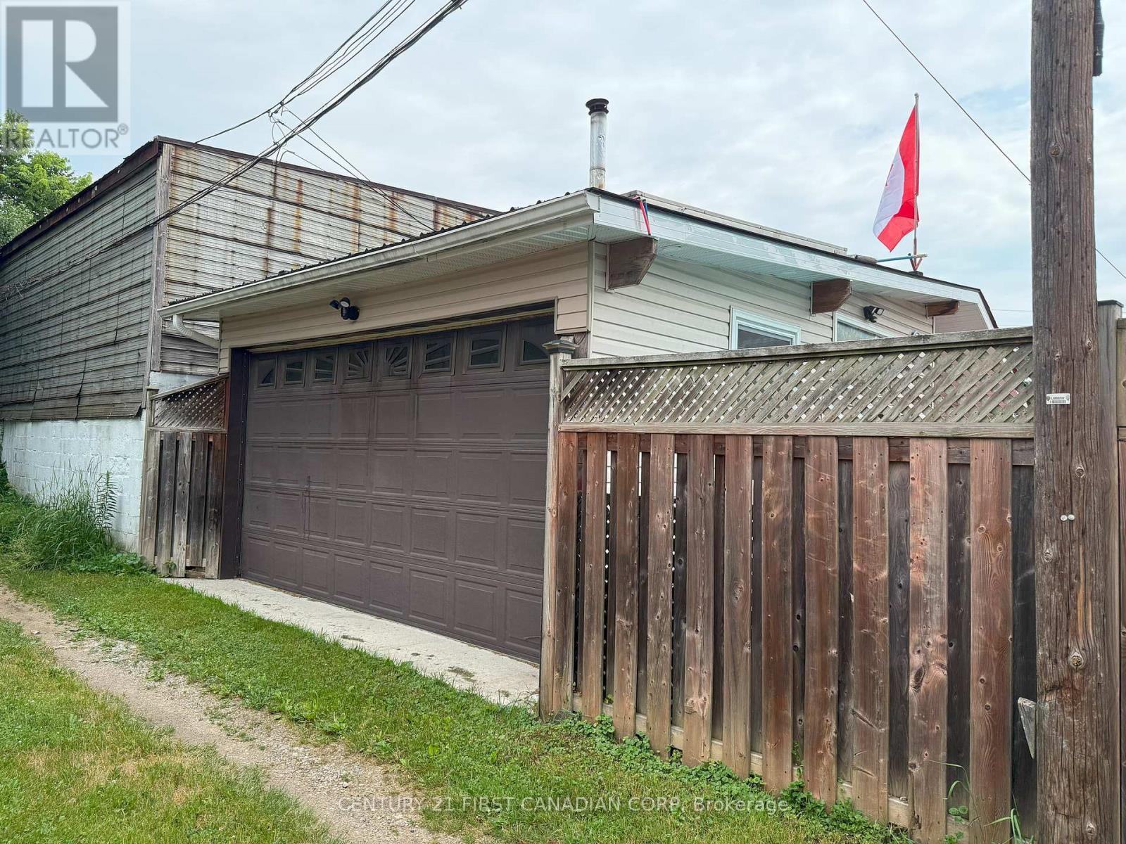 84 Port Street, Brantford, Ontario  N3S 1Y7 - Photo 30 - X12256978