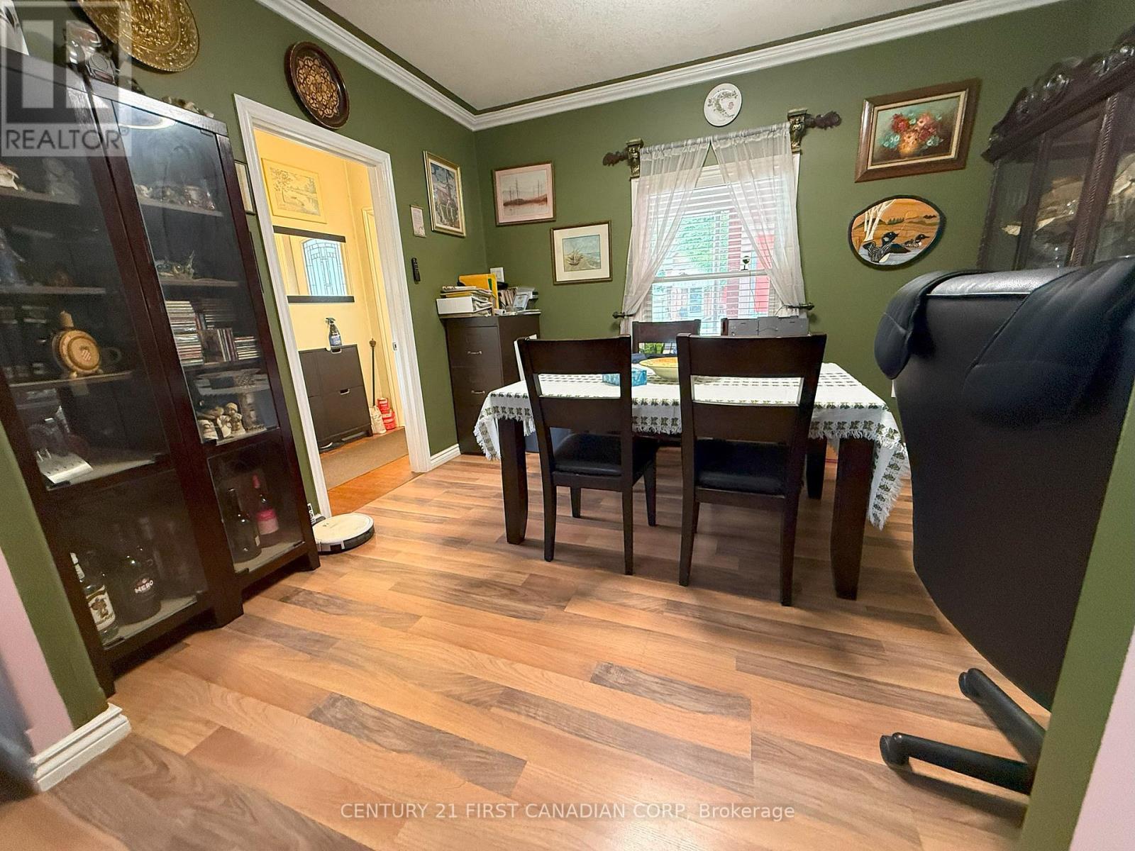 84 Port Street, Brantford, Ontario  N3S 1Y7 - Photo 7 - X12256978